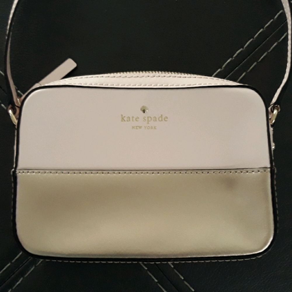 Adorable Kate Spade pink & gold crossbody purse